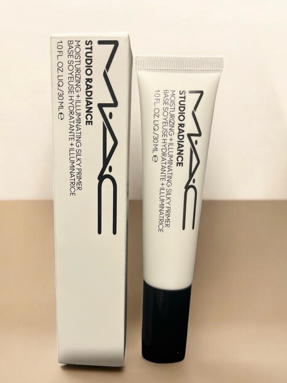 MAC Cosmetics Studio Radiance Moisturizing Illuminating Silky Primer -
